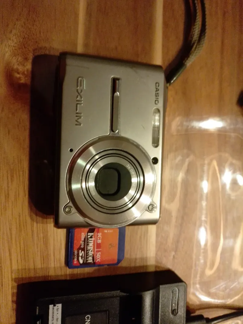 Cámara Casio Exilim EX-S600 + Tarjeta SD afbeelding 2