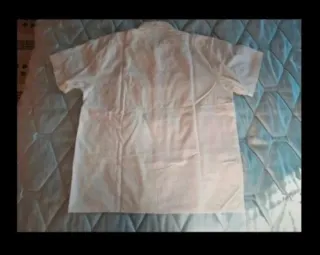 Camisa blanca de manga corta de Oldport.