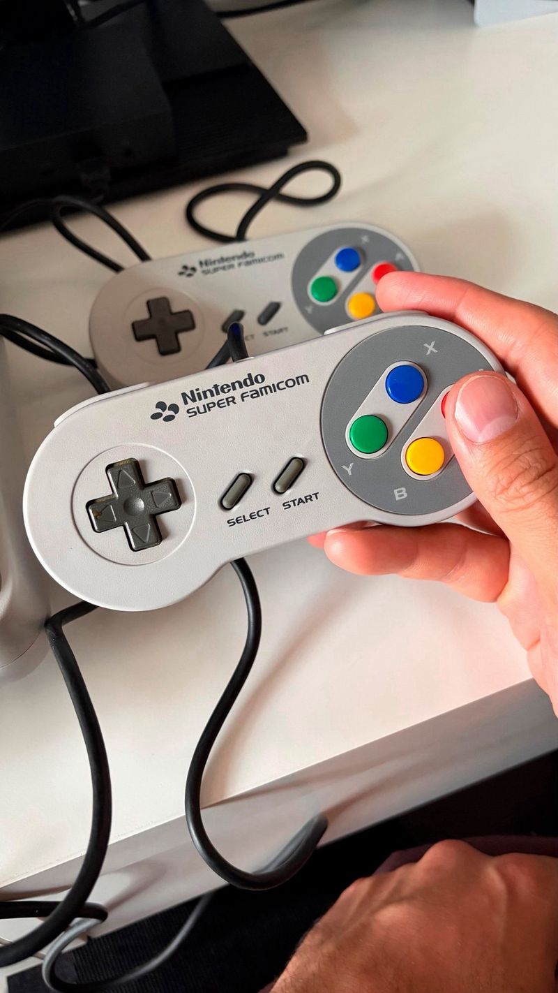 Nintendo Super Famicom + Juego COMO NUEVA afbeelding 3