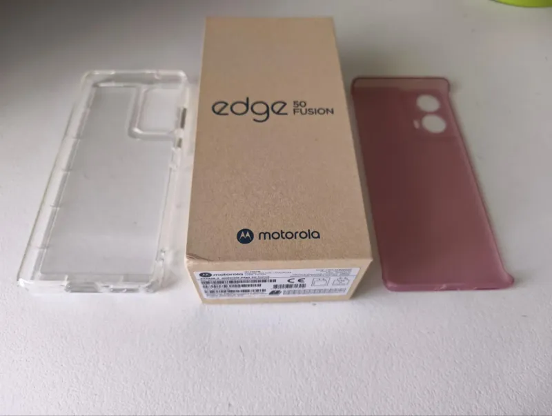 Motorola Edge 50 Fusion Rosa + Funda