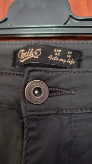 Pantaló elástico de polipiel