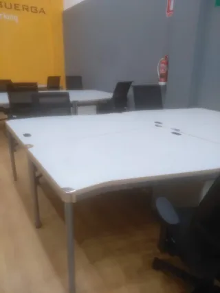 Mesas de oficina con cajonera