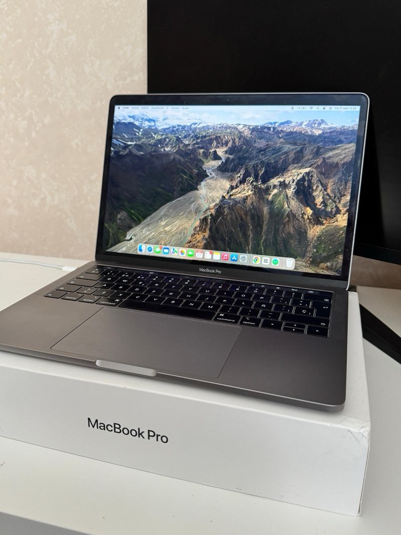 MacBook Pro 2019 Plata/Gris Espacial afbeelding 4