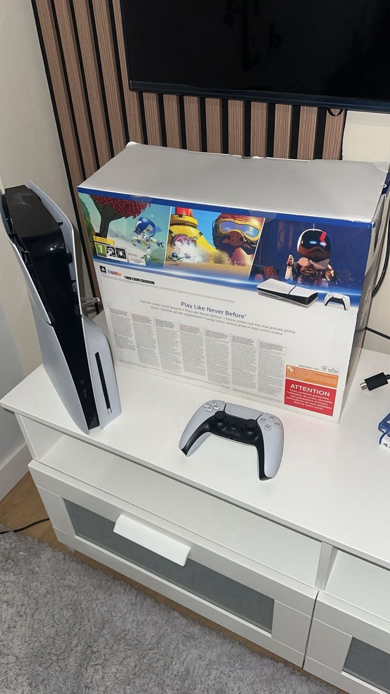 Consola PS5 Blanca + 2 Juegos afbeelding 6