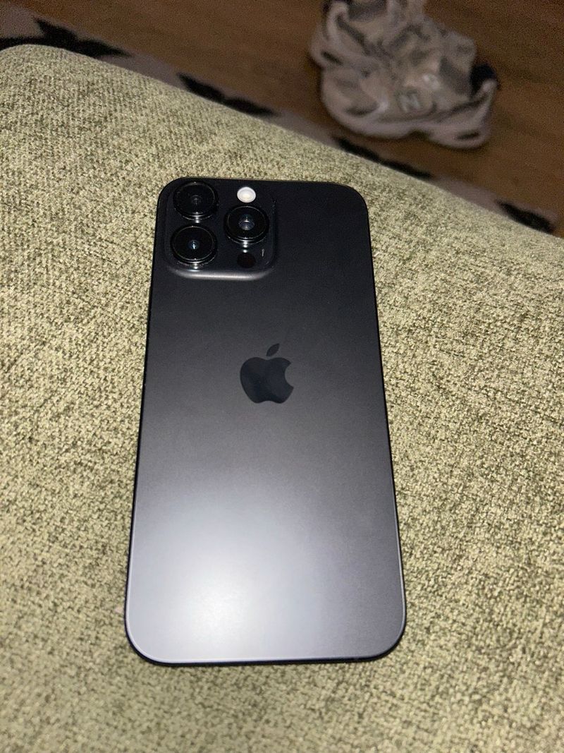 iPhone 16 Pro Max Negro Espacial