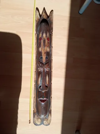 Máscara de madera tribal