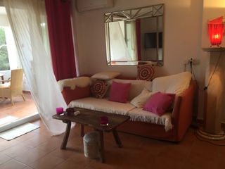 Gran espejo de pared plateado