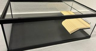 Tanque para tortugas. Tortuguera con caja original