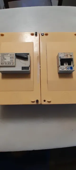 Magnetotérmico pía diferencial caja luz