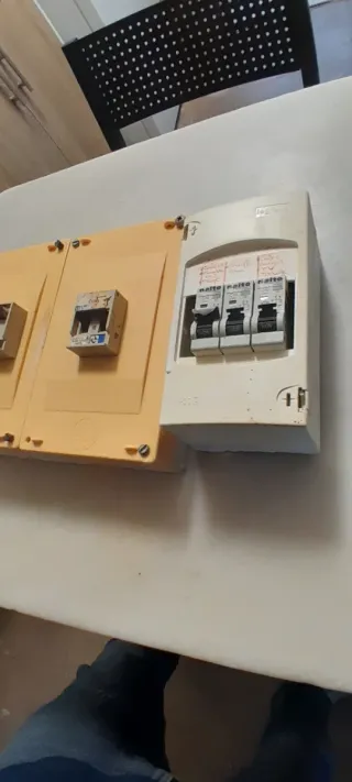 Magnetotérmico pía diferencial caja luz