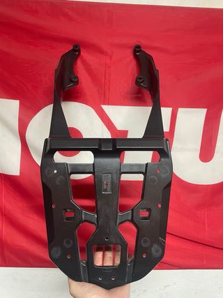 Soporte Baúl Yamaha Negro