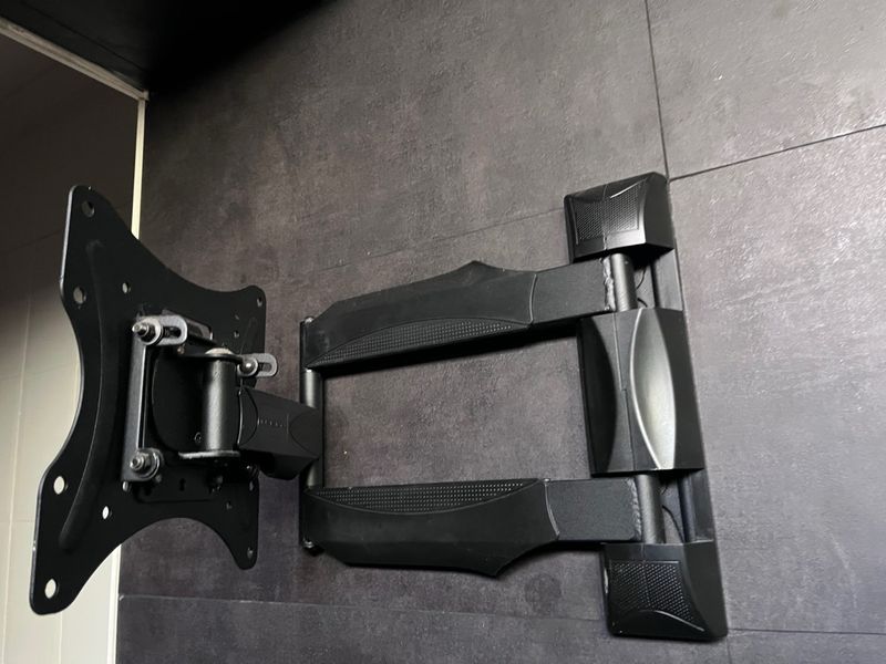 Soporte de pared para TV articulado