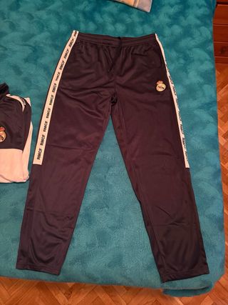 Chándal Oficial Real Madrid Negro y Blanco