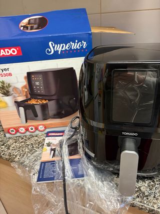 Freidora de aire Tomado SIN ESTRENAR.