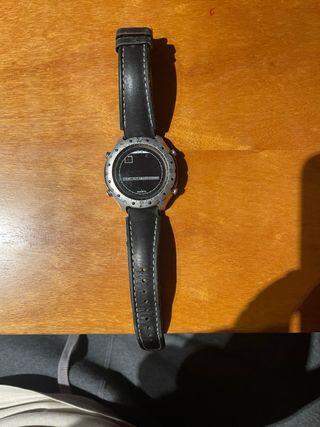 Reloj Suunto Xlander Plata. Sin bateria.