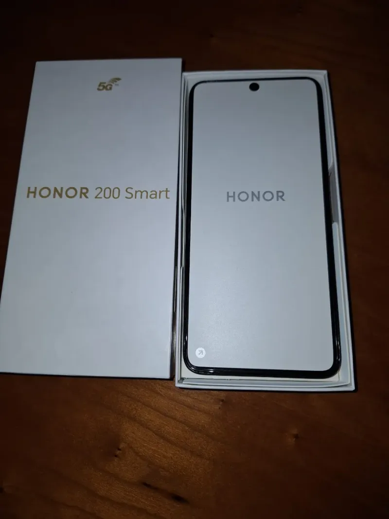 Telefono movil Honor 200 Smart 5G Blanco