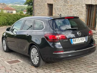 Opel Astra 2014
