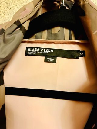 Cazadora Bimba y Lola tonos marrones y rosa