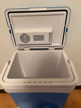 Nevera portátil eléctrica 12V/220V