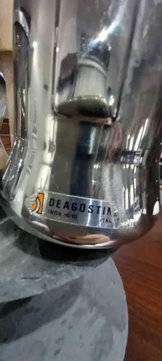 Coppia di teiera e lattiera grandi in acciaio con