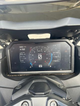 Yamaha Tmax 560 Negra