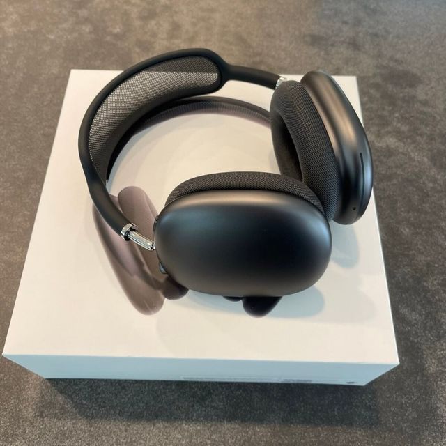 Airpods Max Space Gray