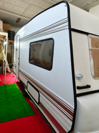 Caravana con documentación de 750 kilos