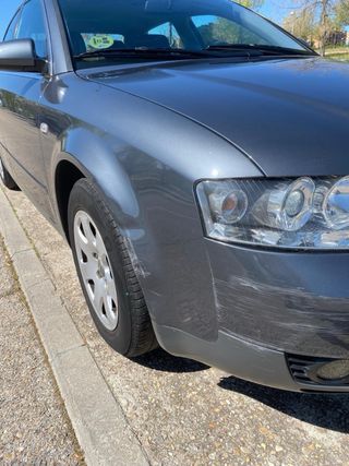 Audi A4 2003 – 112.685 km – Excelente estado!