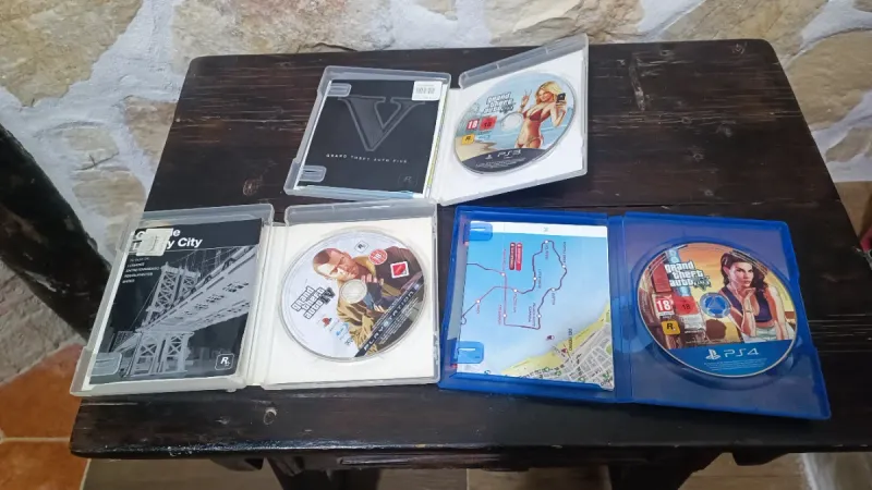 Pack GTA IV y V PS3 y PS4 afbeelding 2