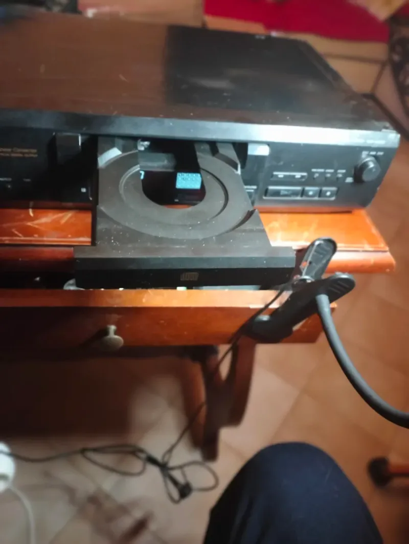 Reproductor de CD Sony CDP ex330 afbeelding 3