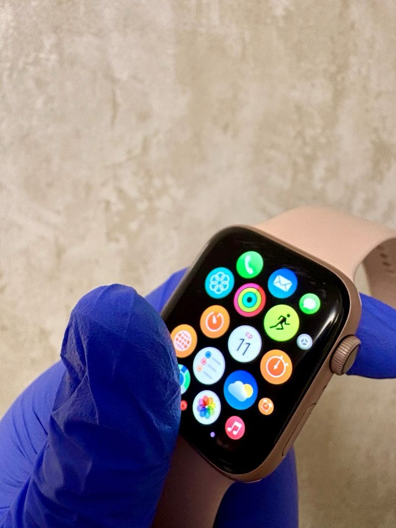 Apple Watch Serie 4 44mm afbeelding 2
