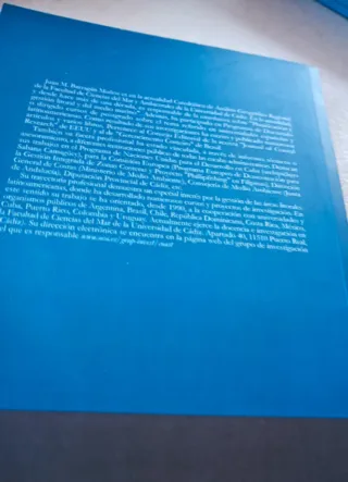 La Gestión de las áreas litorales en España y L...