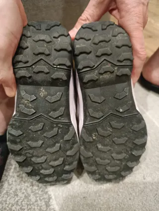 Zapatillas Adidas Marrones y Rosas