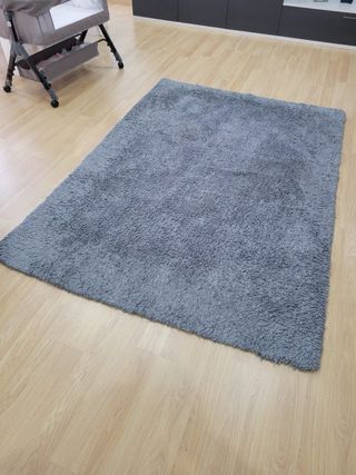 Alfombra gris