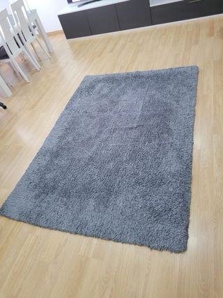 Alfombra gris