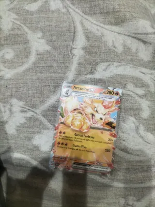 Cartas Pokémon Sylveon V y Arcanine EX
