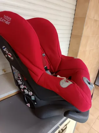 Silla de coche Britax Römer roja