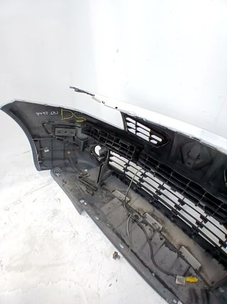 PARAGOLPES DELANTERO RENAULT MEGANE III BERLINA 5 P