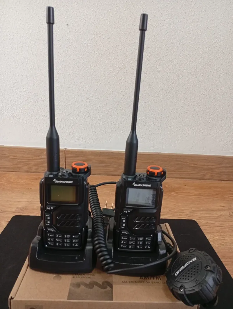 Pareja Walkie Quansheng + Auriculares