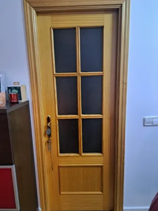 Conjunto 7 puertas madera interior.