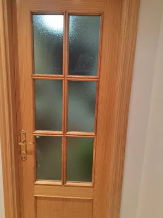 Conjunto 7 puertas madera interior.