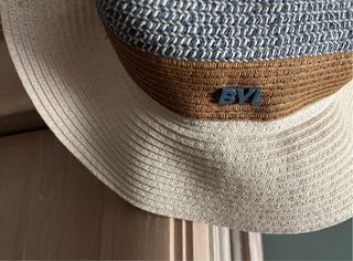 Sombrero Bimba y Lola beige y azul