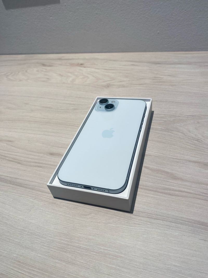 iPhone 15 Plus Plata