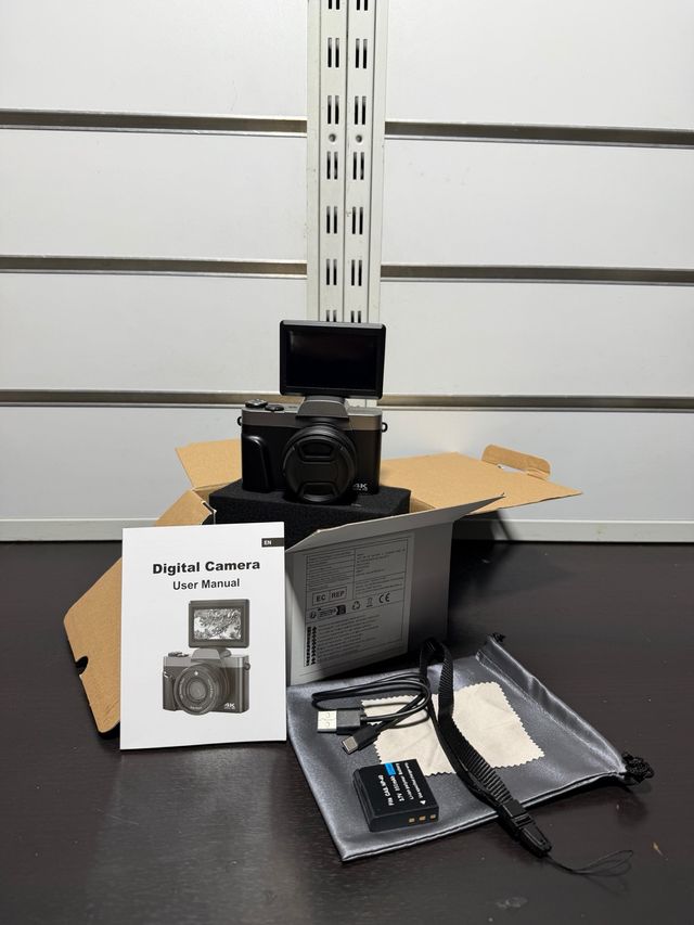 Cámara Digital 4K con Accesorios