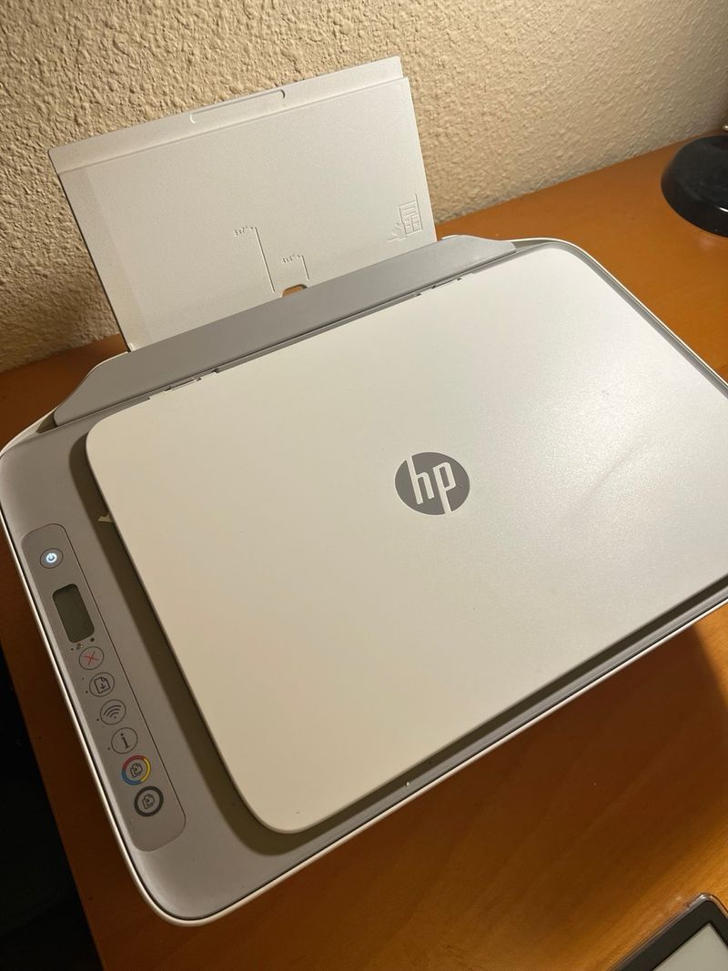 Impresora HP Deskjet 2720 *para piezas o reparar* afbeelding 3