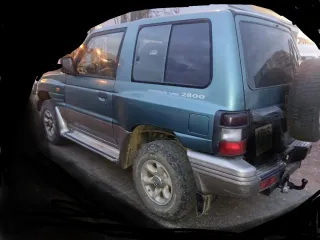 Mitsubishi Montero 1998