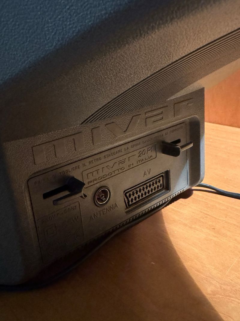 TV Mivar 20P1 CRT Retrogaming afbeelding 7