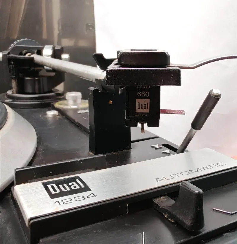 Tocadiscos Dual-Bettor EF-144 con amplificador afbeelding 5