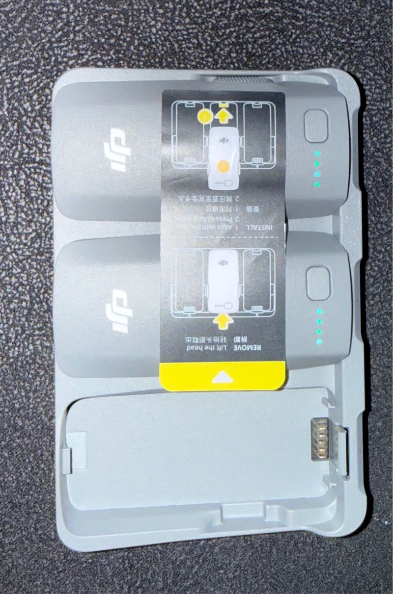 Baterías DJI NEO 2 con base de carga