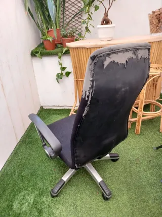 Sillón de oficina con ruedas